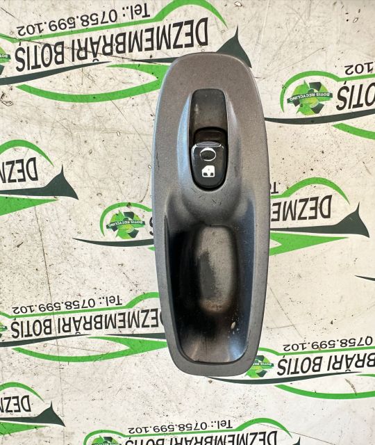 Buton geam pasager fata dreapta Hyundai Accent X3 (facelift)