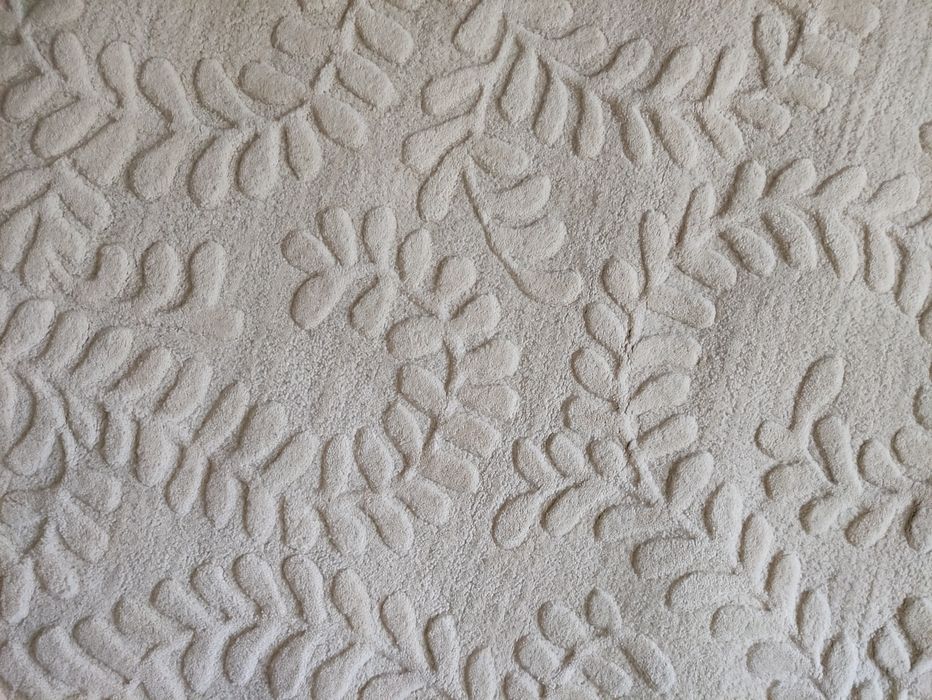 Нов вълнен килим 200х140см