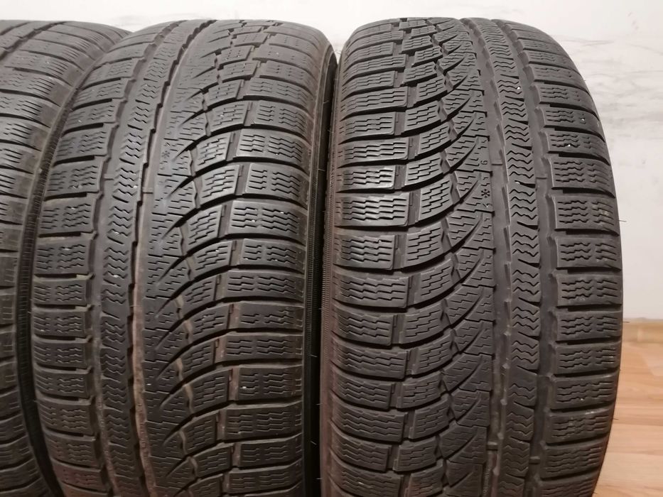 235/55/17 Bridgestone / Nokian зимни гуми
