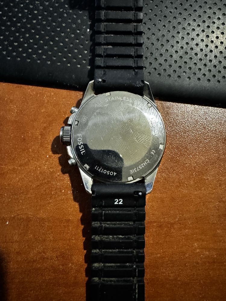 часовник Fossil 10 ATM