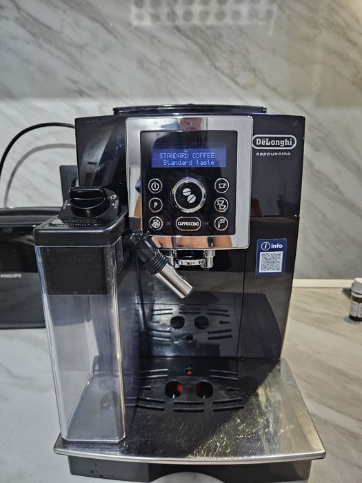 Espressor automat Delonghi Cappucino  + pahar sistem cappuccino
