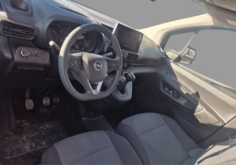 Set 4 jante tabla fara anvelope Opel Combo E