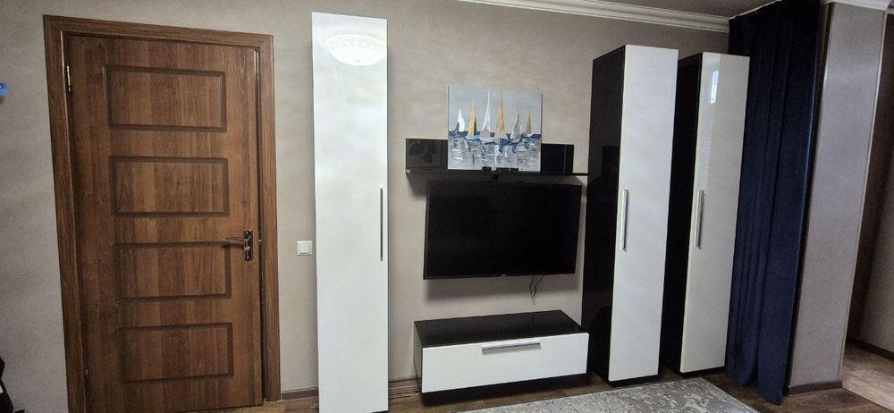 СОБСТВЕННИК  Продается 1 комнатная кв
Манзил: Муминов кўчаси (