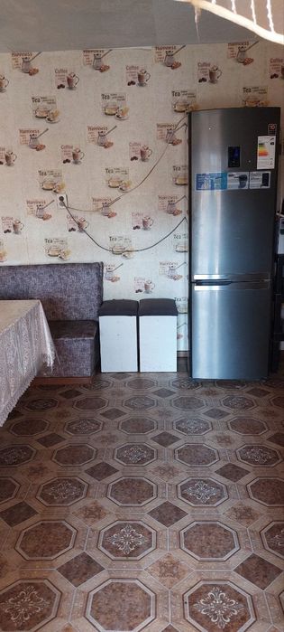 Яшаш учун ховли арендага берилади адрес: Дошкольная 18-мактаб