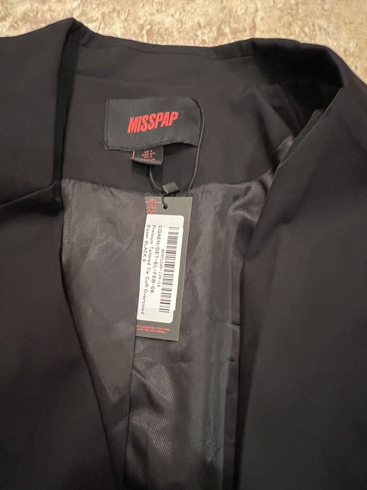 НОВО черно сако Misspap