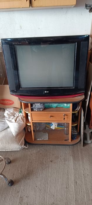 Телевизор LG б/у