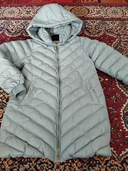 Продается куртка женская.