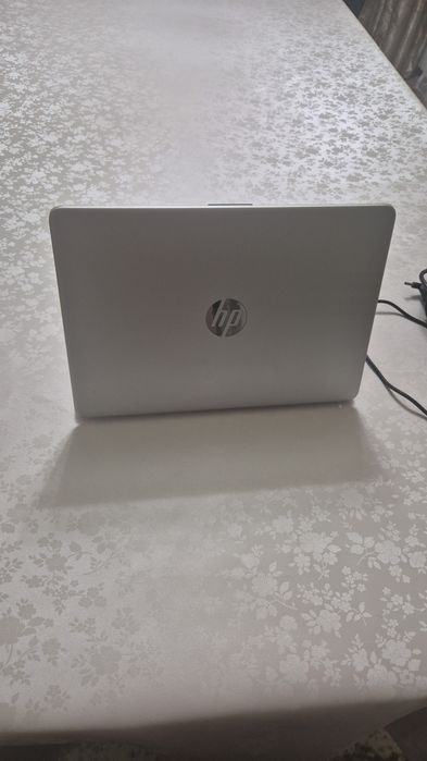 Продам ноутбук в отличном состоянии