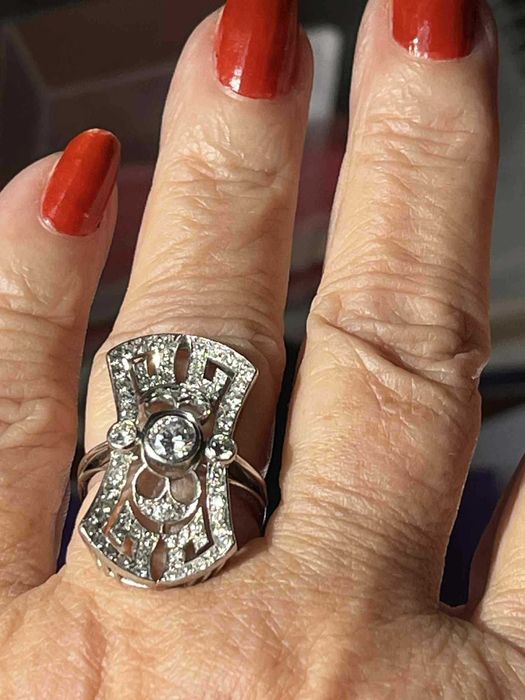 Inel superb ArtDeco din aur alb de 14K si diamante naturale