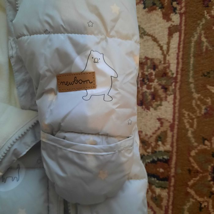 Sac bebelus nou-nascut