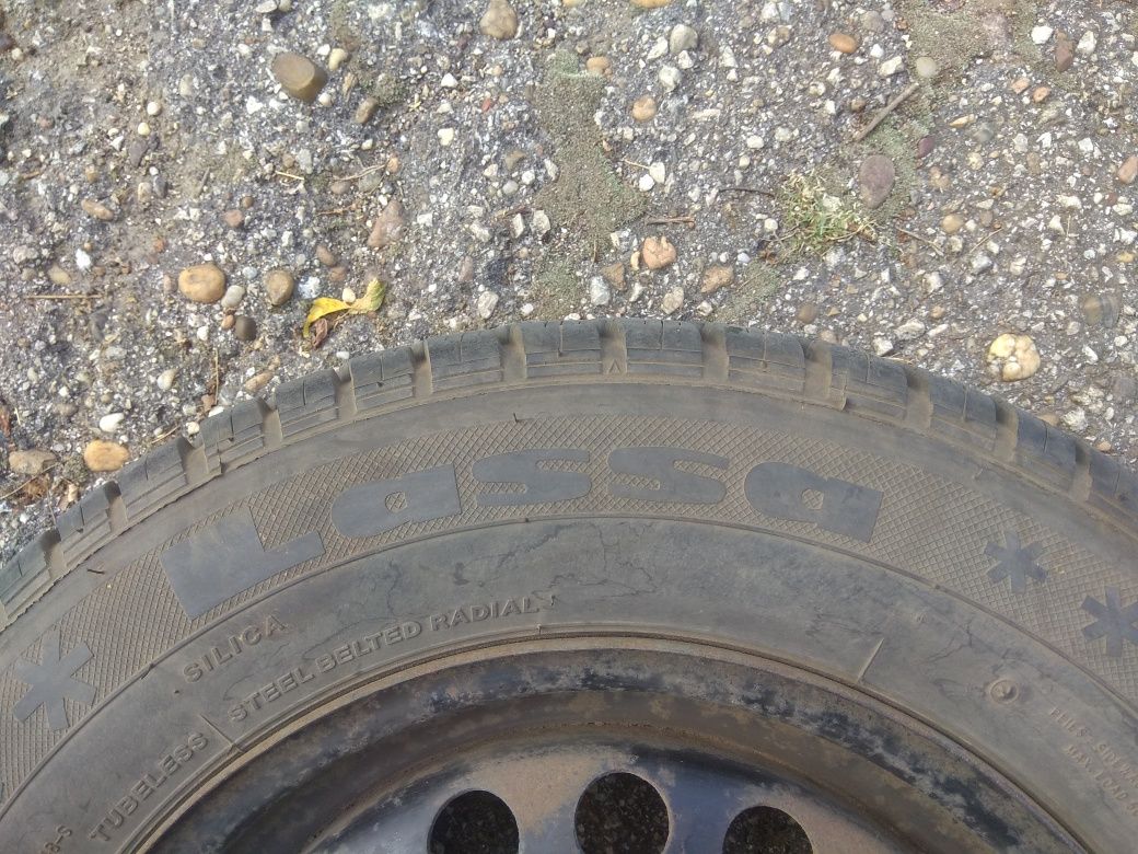 Два броя гуми с джанти за Опел