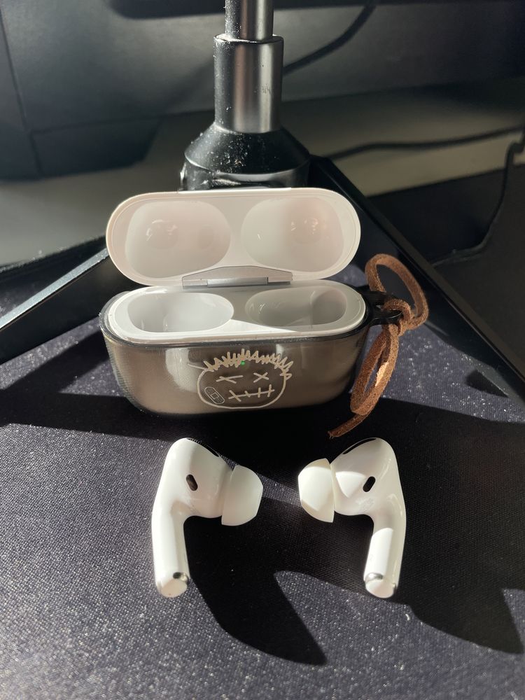 Apple AirPods 1 Aspect impecabil