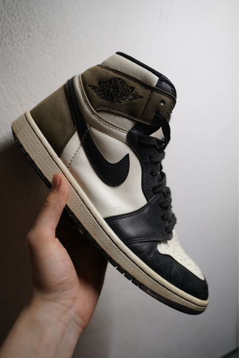 Jordan 1 Mocha marimea 45