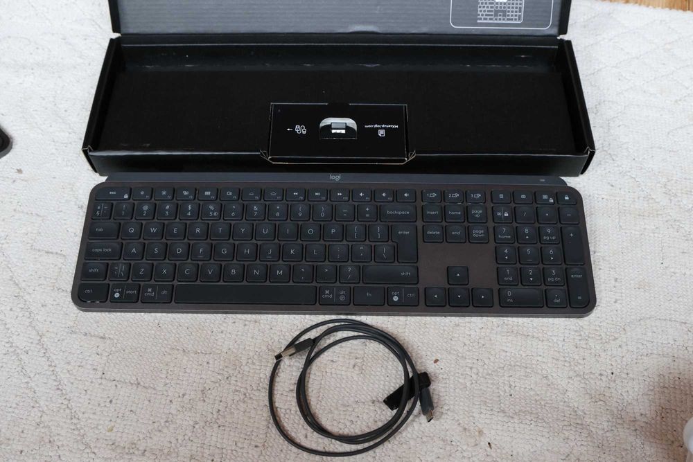 Клавиатура Logitech MX Keys S, US, Graphite 3 бр.