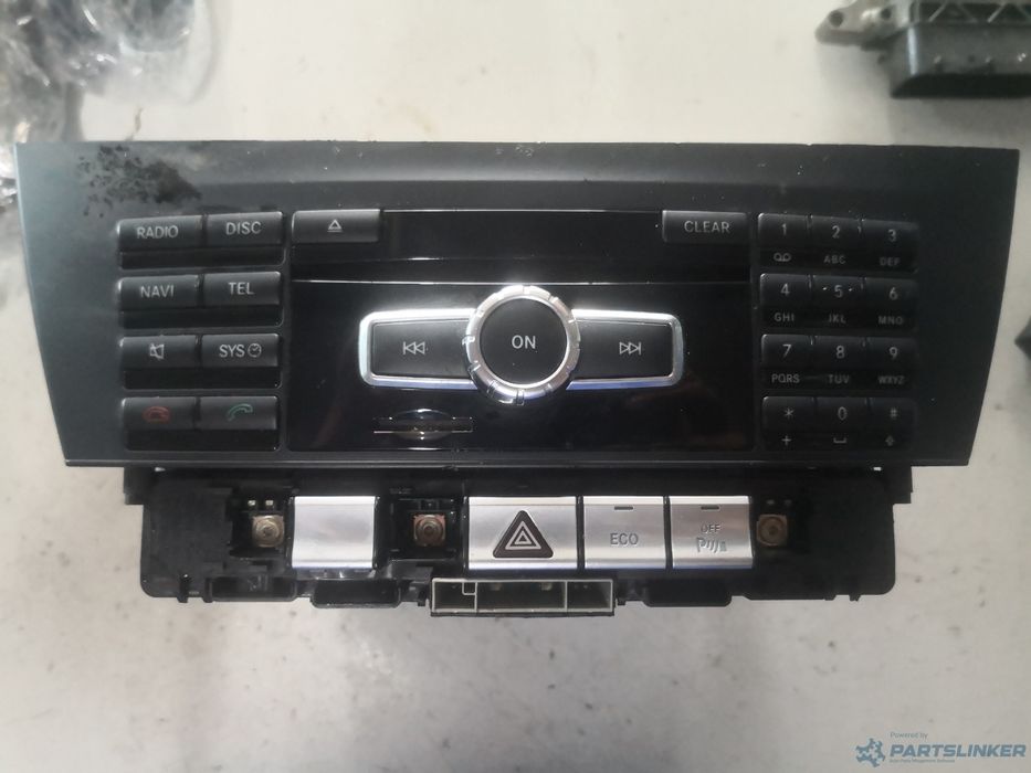 CD player auto MERCEDES-BENZ C-CLASS (W204) [ 2007 - 2014 ] OEM A20490