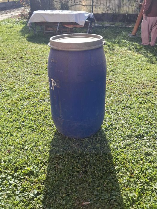 Butoi Plastic 240 L / 10 bucati