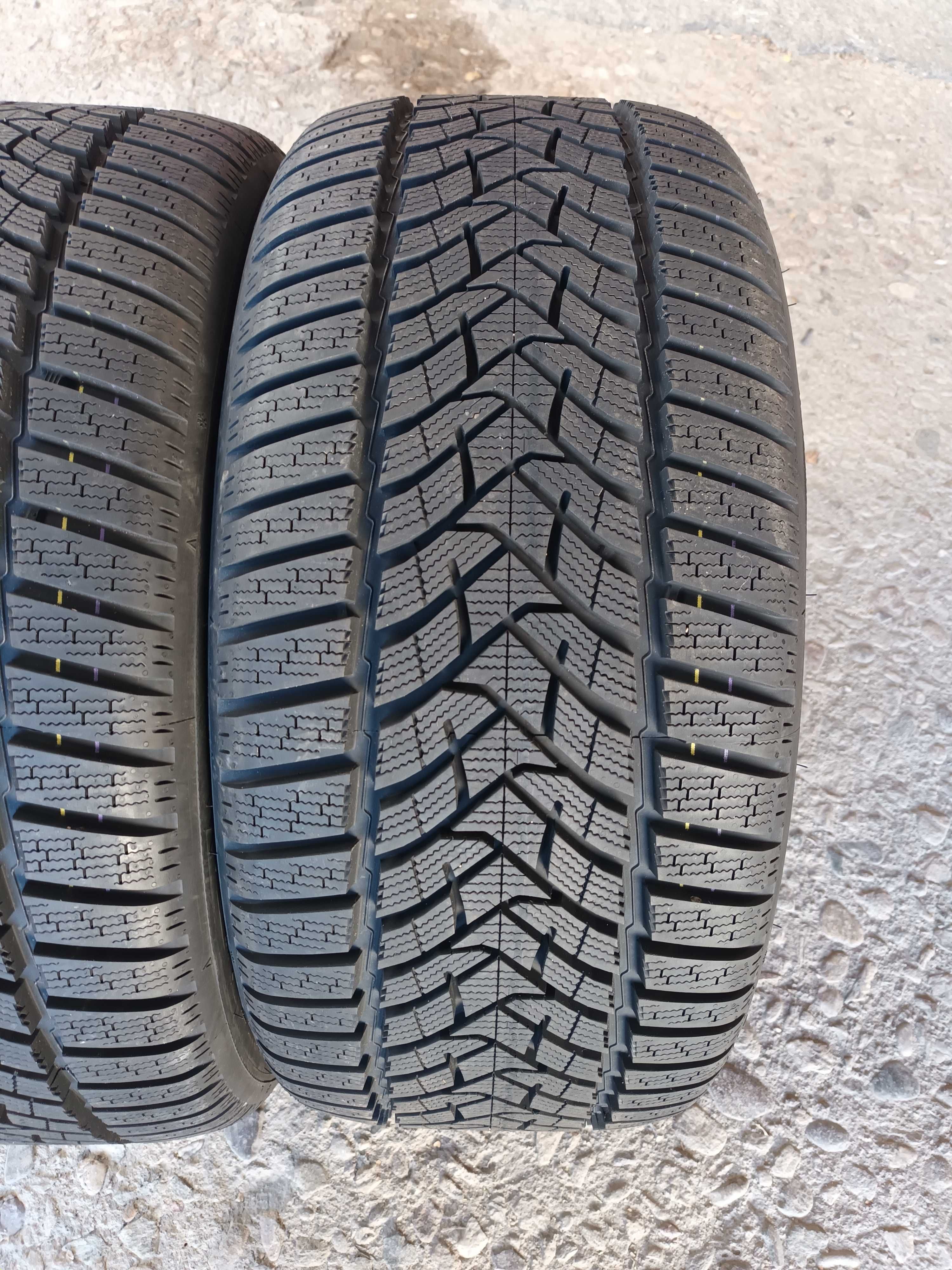 2 Нови зимни гуми 255/40 R19 Dunlop WInter Sport 5 100V M+S XL Germany