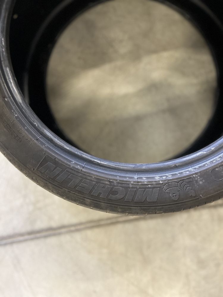 Продавам Гуми michelin R18 265/35