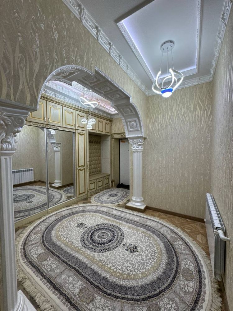 Продается 3 ком. Квартира площадью 115 кв.м. В Вокзале ор. 48 школа
