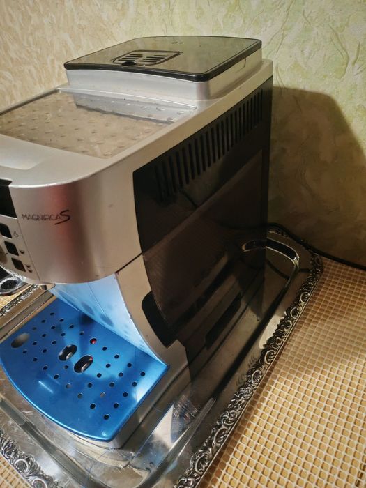 Delonghi ECAM 22.110.SB magnifica S