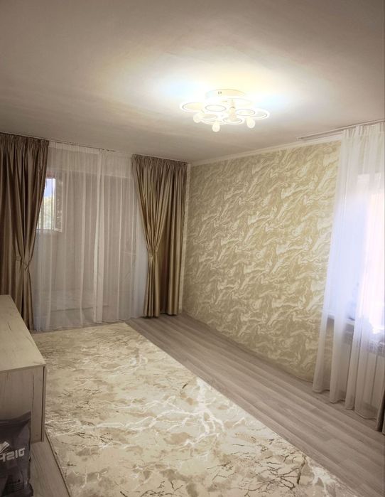 Однокомнатная Чиланзар 23-й квартал балкон 2х6