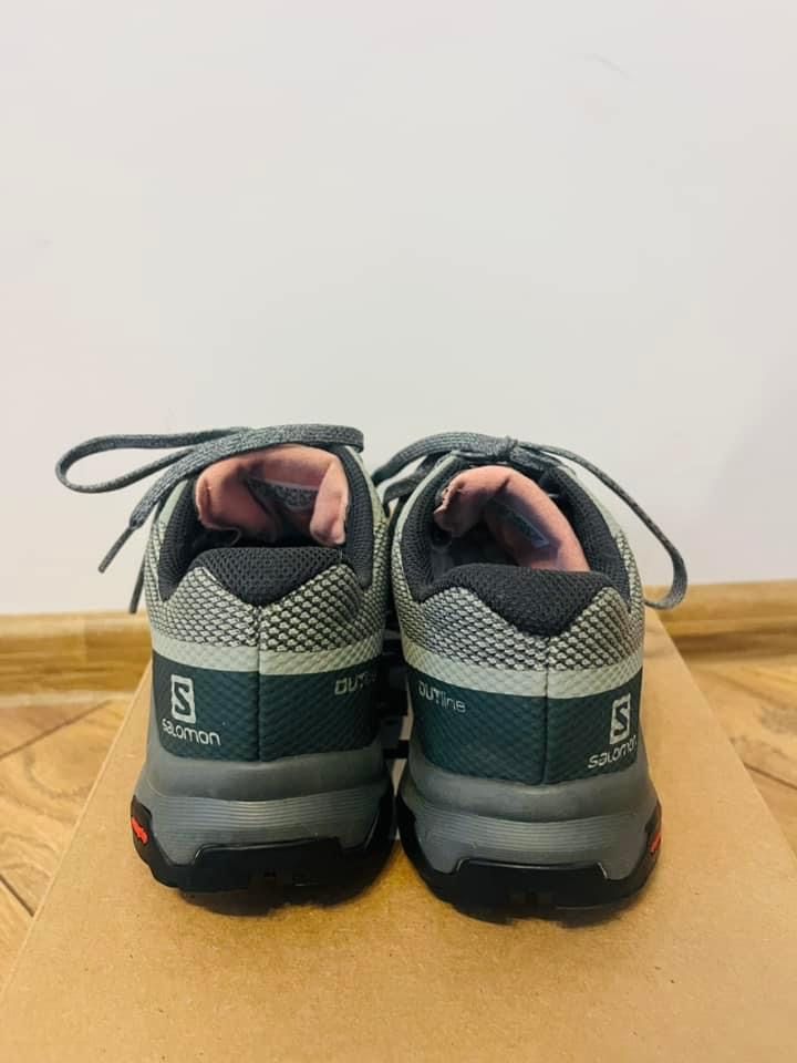 Дамски туристически обувки маратонки Salomon Outline GTX W размер 38