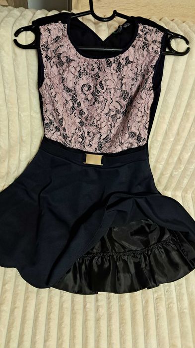 Елегантна къса дамска рокля в цвят "Пепел от рози".