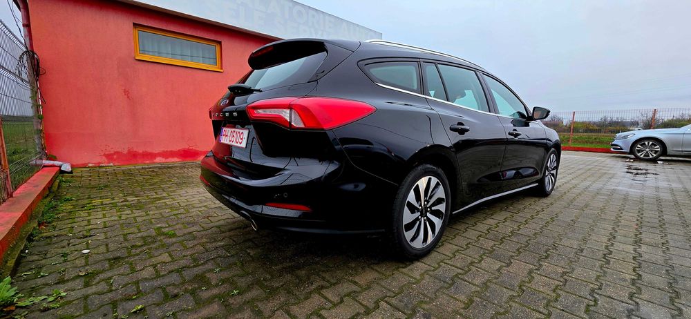 Ford Focus Mk4 Break Titanium 1.0 125cp