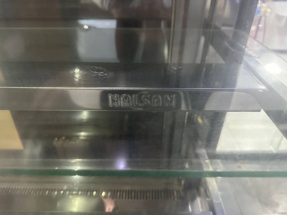 Холодильник витрина halsan