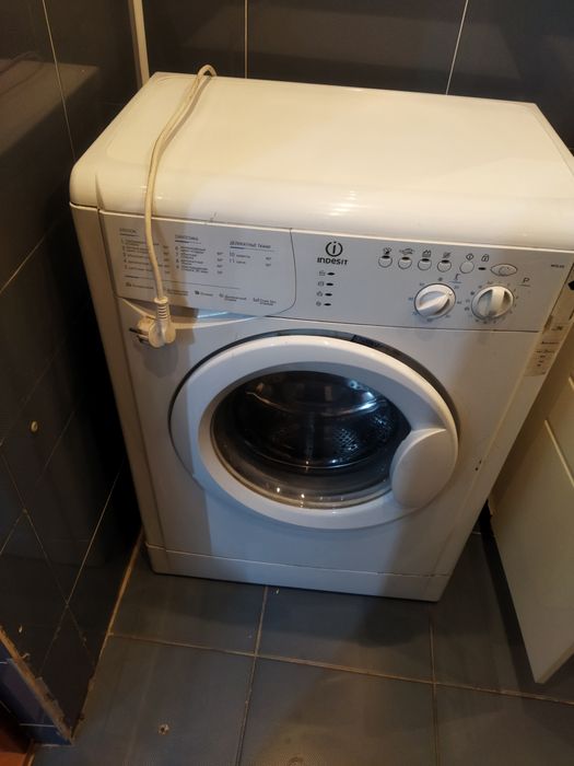 Продам стиральную машинку.