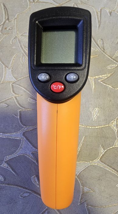 Бесконтактный термометр GM-320