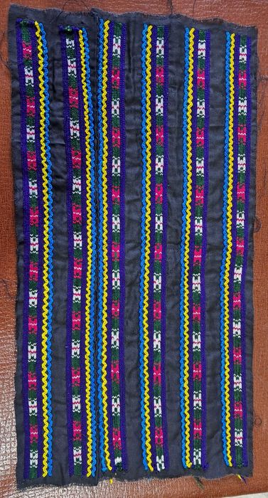 Ручная национальная вышивка Жияк