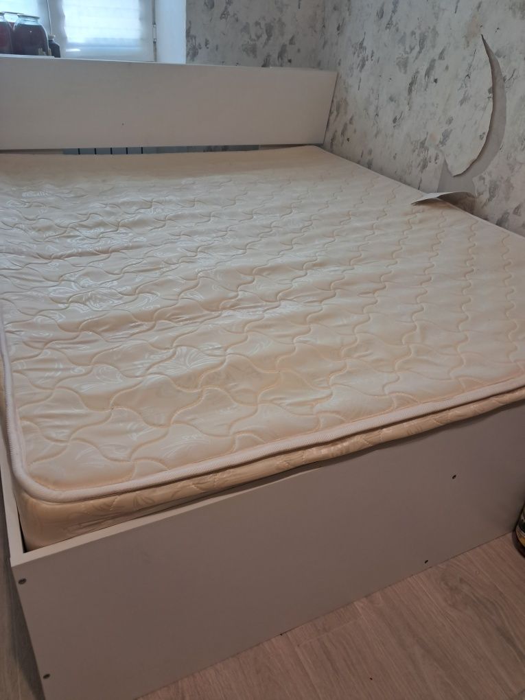 Кровать ikea   в хорошем состоянии