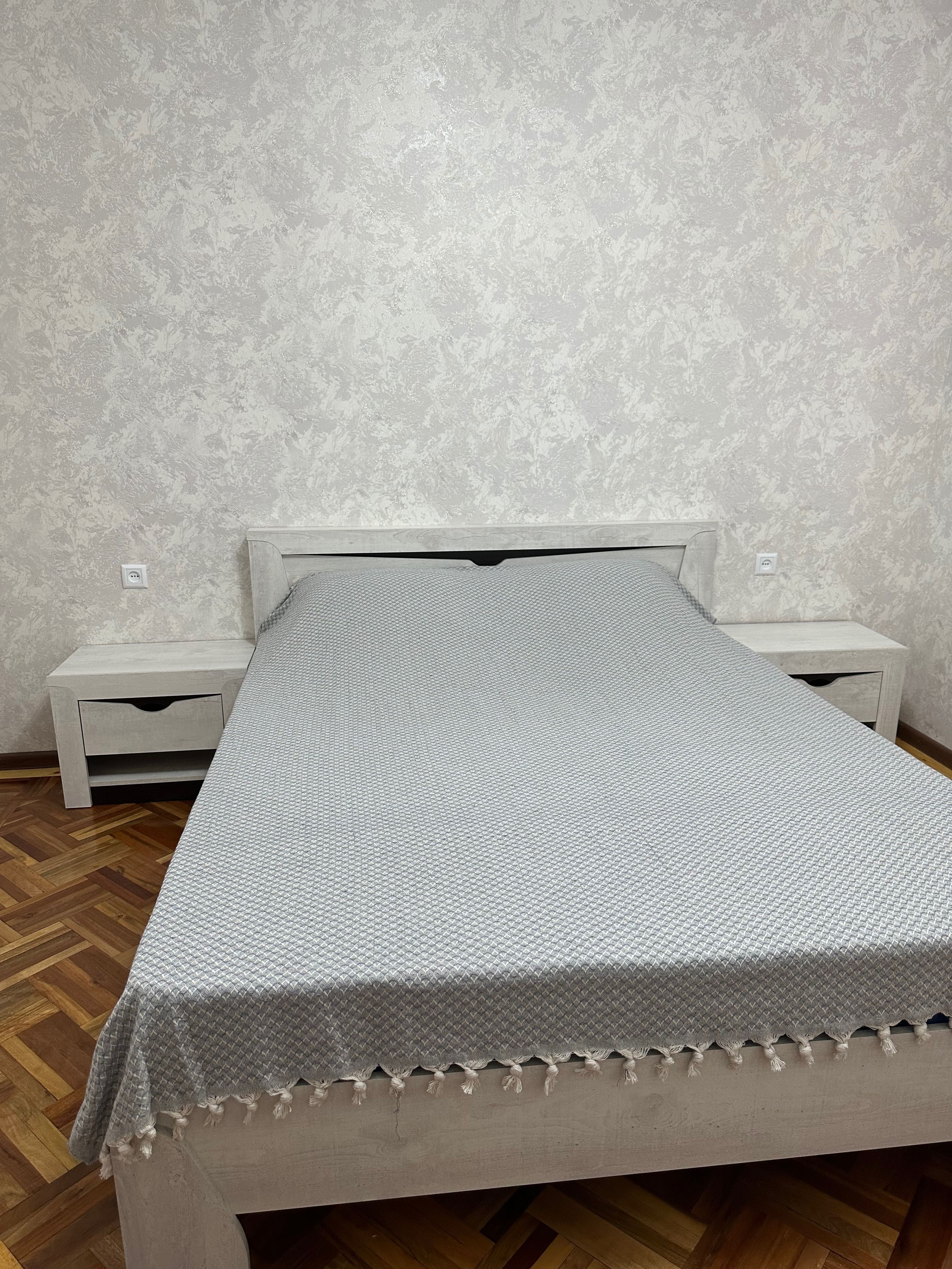 Сдам 2х комнатную квартиру на Новомосковской на долгий срок