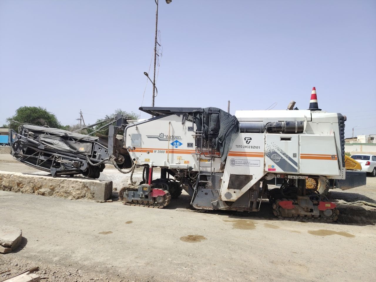 продается Дорожные фрезы Wirtgen W2000