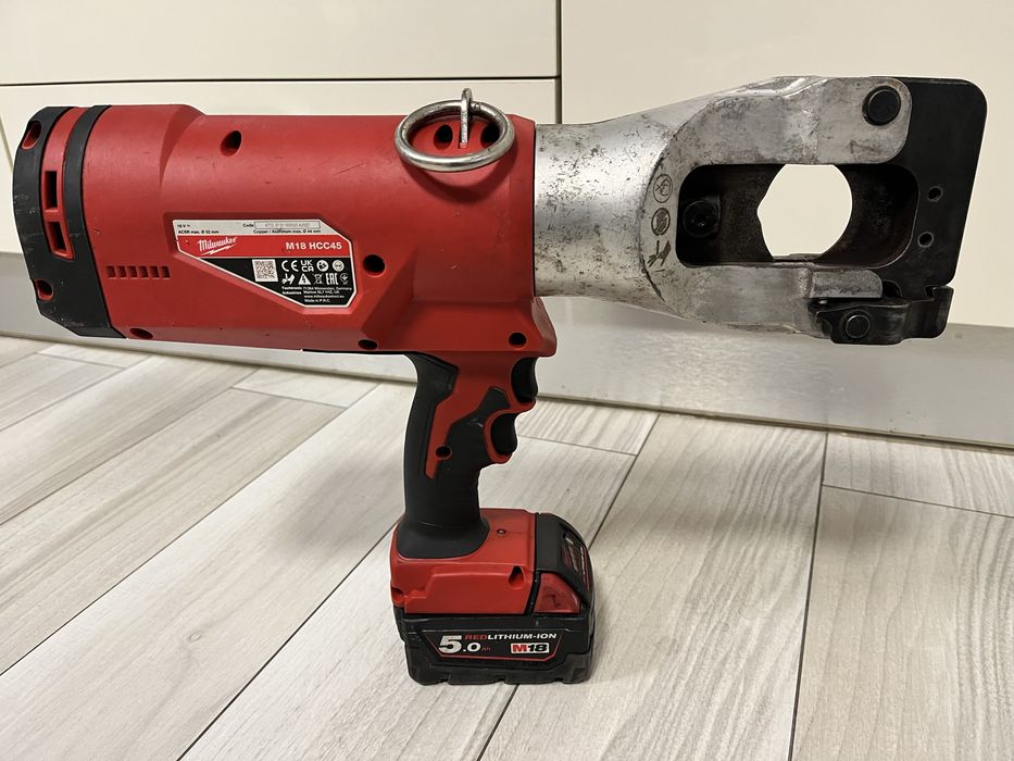 Milwaukee foarfeca taiat cablu cu bateria de 5 amp nu hilti dewalt