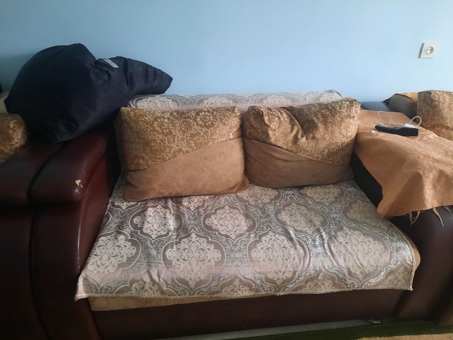 Продам 2 дивана в хорошем состоянии