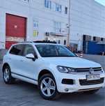 Vand Touareg autoutilitara cu 5 locuri
