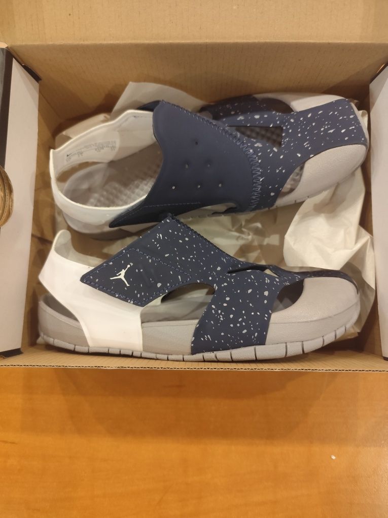 Сандали Nike N35