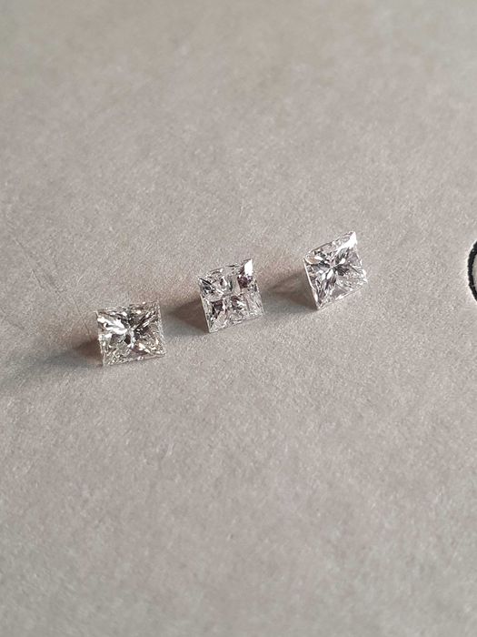 lot diamante naturale PRINCESS cut 0,9ct