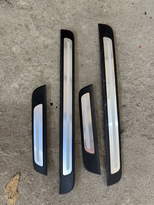 Лайсни за Ауди А4 Б8.5