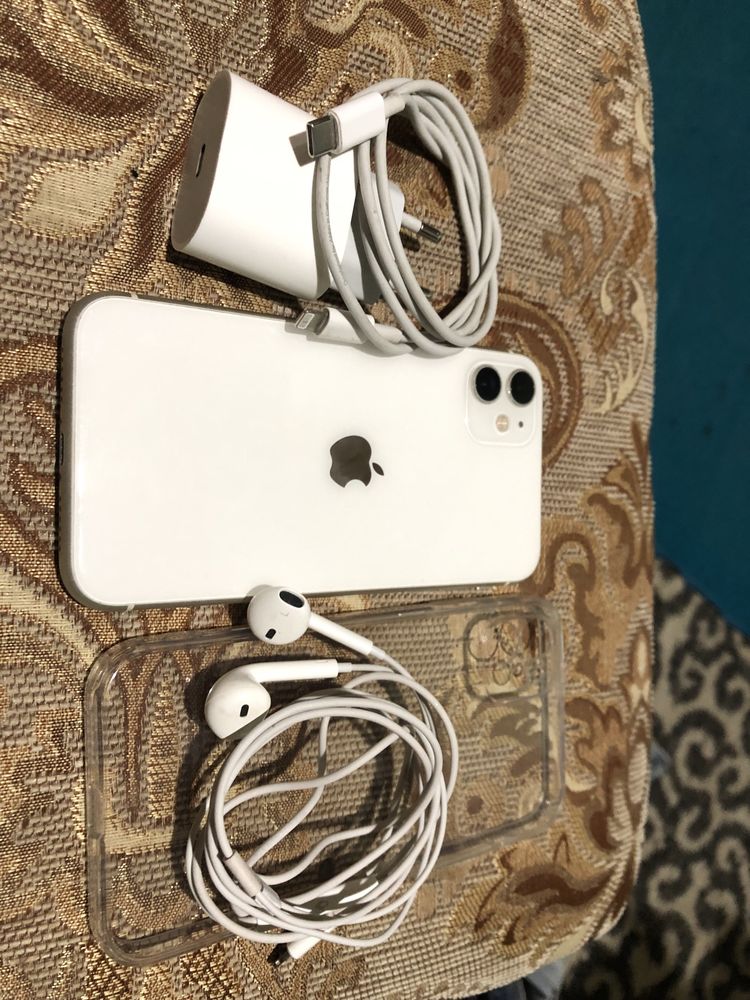 IPhone 11 128 gb sotiladi aybi yoq hamajoi radnoy ocilmagan