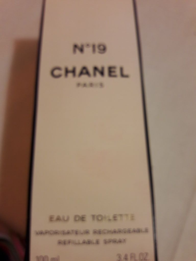 Eau de toilette CHANEL 19