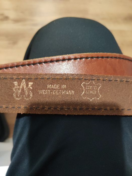 Curea vintage din piele Made in West Germany 110x3cm