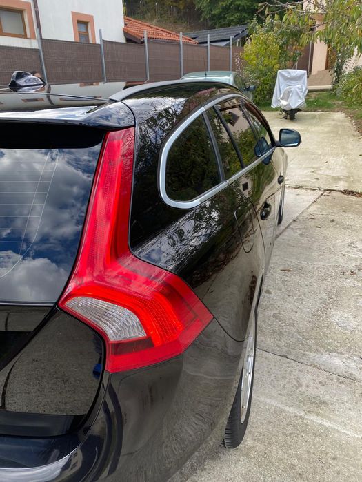 Vând Volvo V60 2.0 163cp,proprietar