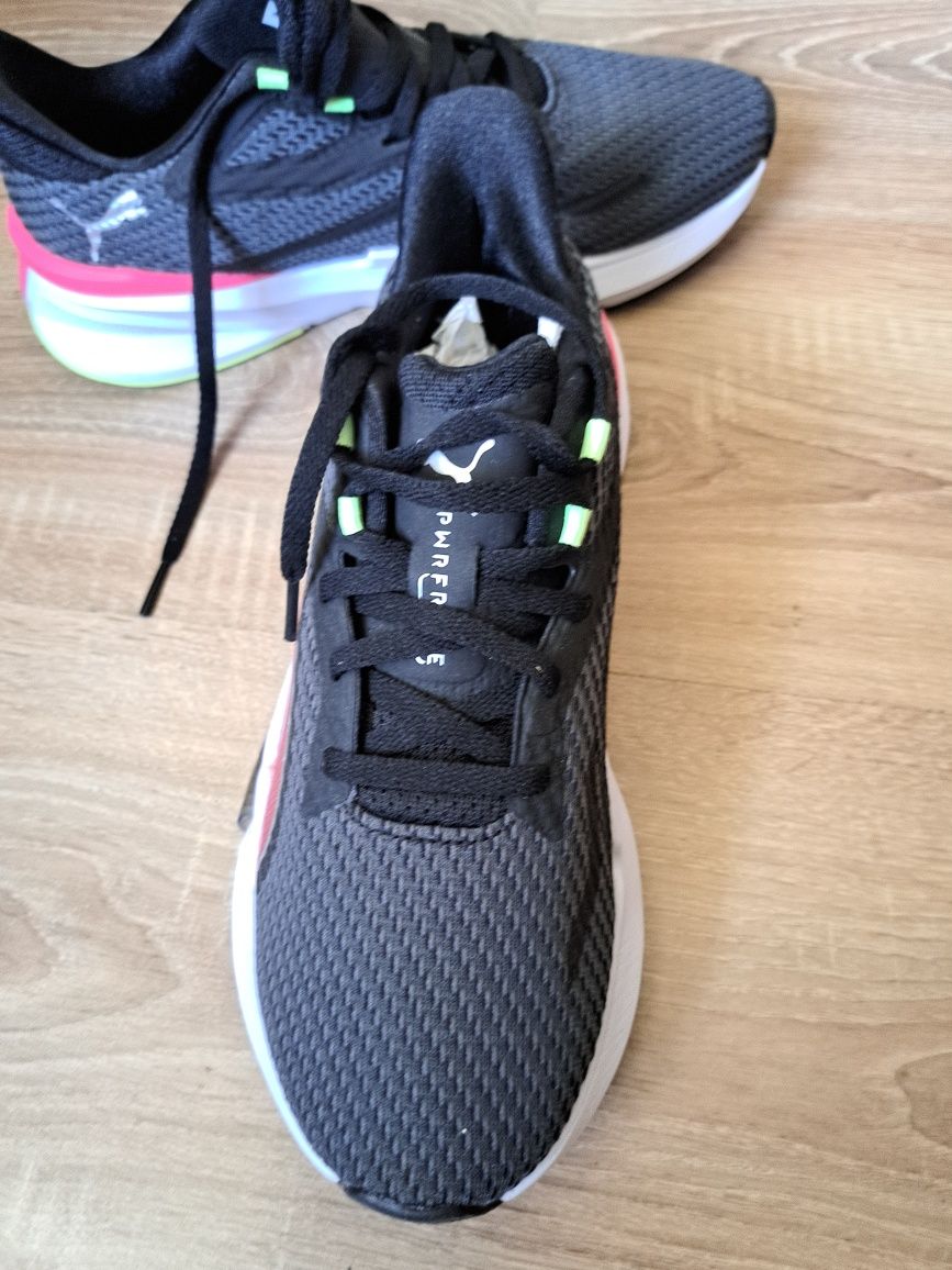 Vand adidasi unisex
