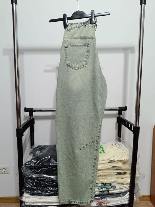 Blugi la modă pentru femei