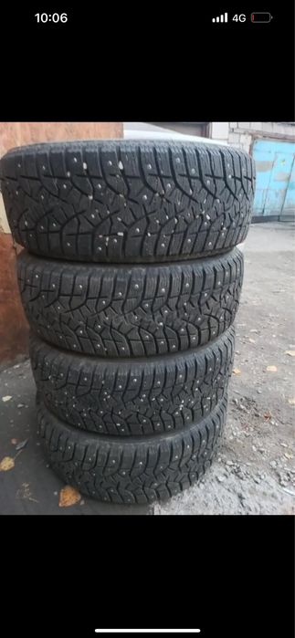 Bridgestone Blizzak Spike R17