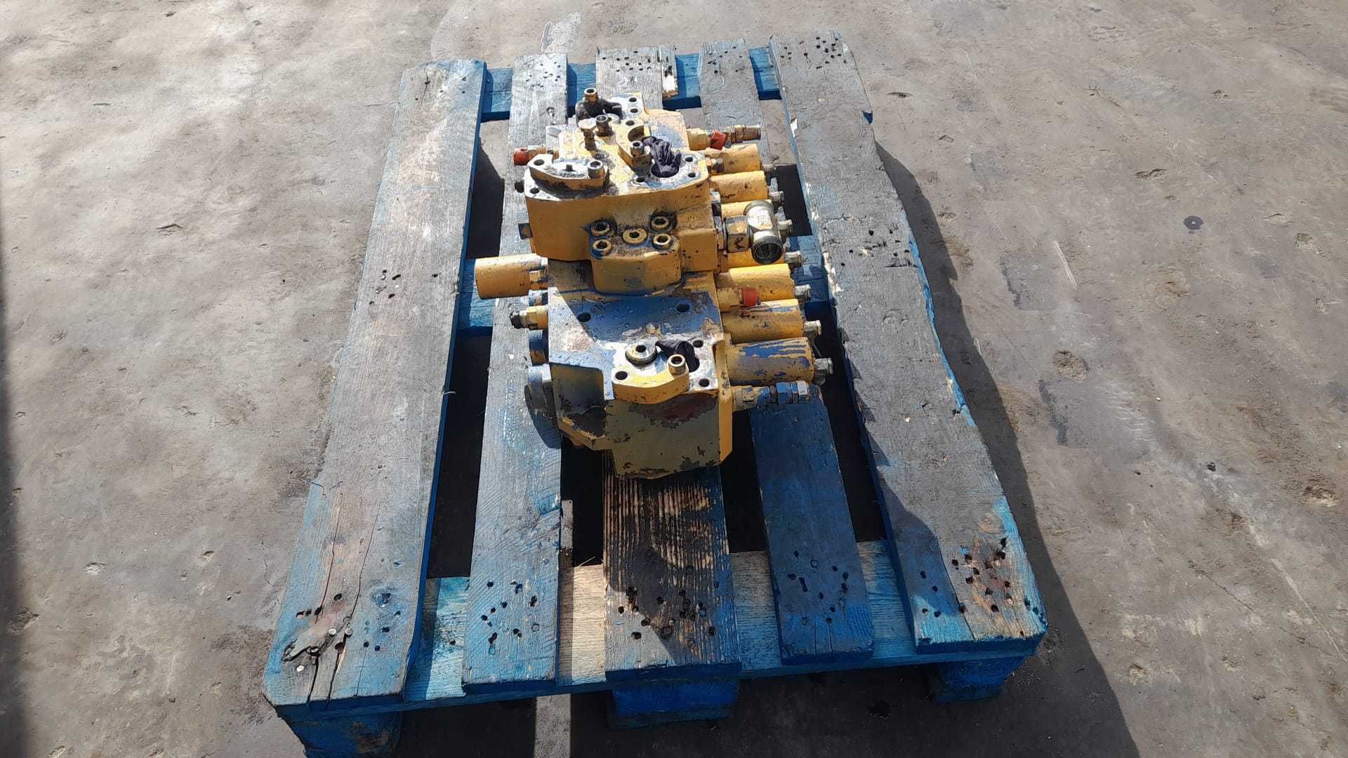 Hidromotor reductor rotire Komatsu PC230,PC240