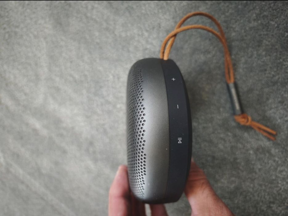 Bang and Olufsen A1 Gen 2